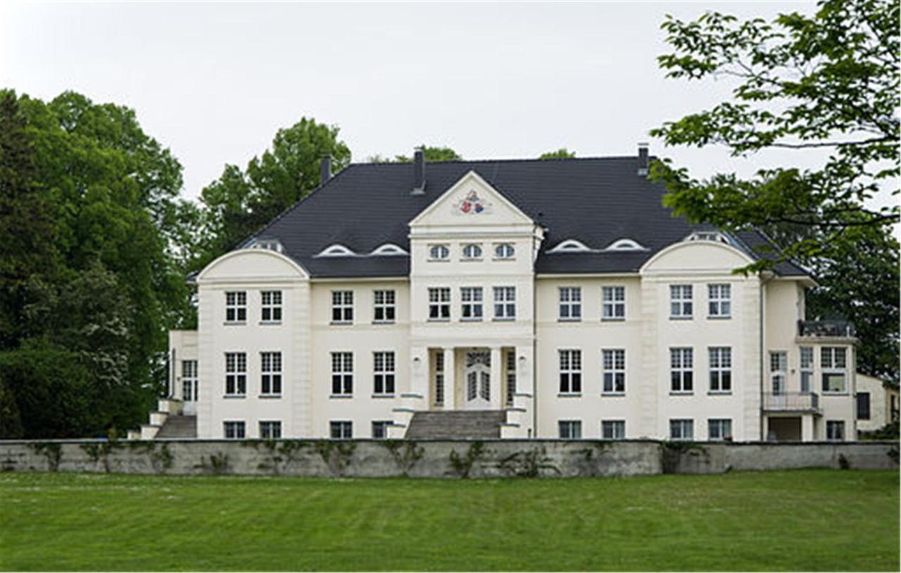Schloß Wichmannsdorf Kröpelin Exterior foto